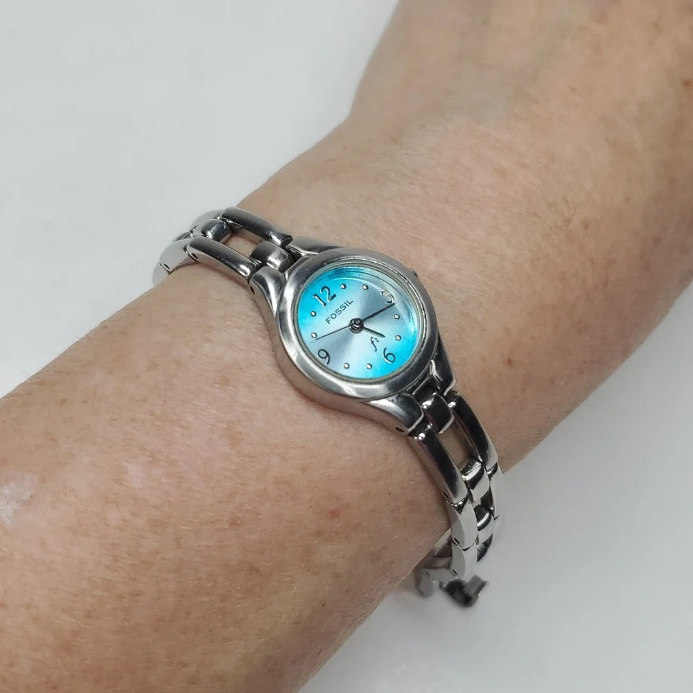 Fossil ES 9466 Turquoise Blue Dial Silver Stainless Steel Watch